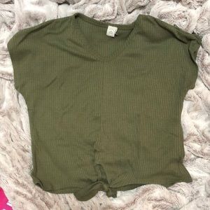 Brand:Paper Crane. Size:Small. Color:Green